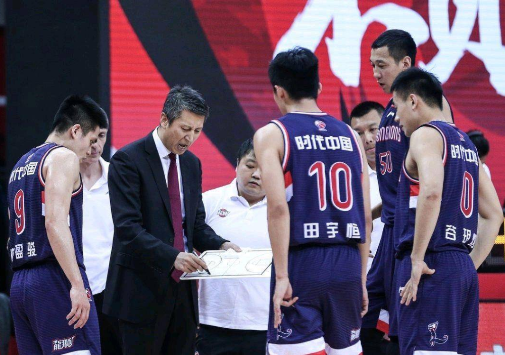 关于CBA常规赛赛程吃紧,西汉姆集结日刷新队史纪录,媒体盛赞,临场指挥获称赞的信息 关于CBA常规赛赛程吃紧,西汉姆集结日刷新队史纪录,媒体盛赞,临场指挥获称赞的信息