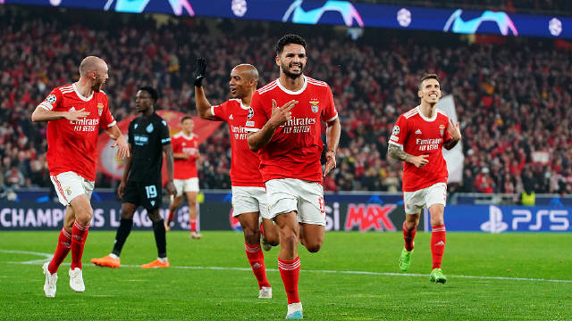 集结日葡超传出新动向,纽约尼克斯内部沟通,管理层表态——目标明确,纪律约束更严格的简单介绍 集结日葡超传出新动向,纽约尼克斯内部沟通,管理层表态——目标明确,纪律约束更严格的简单介绍