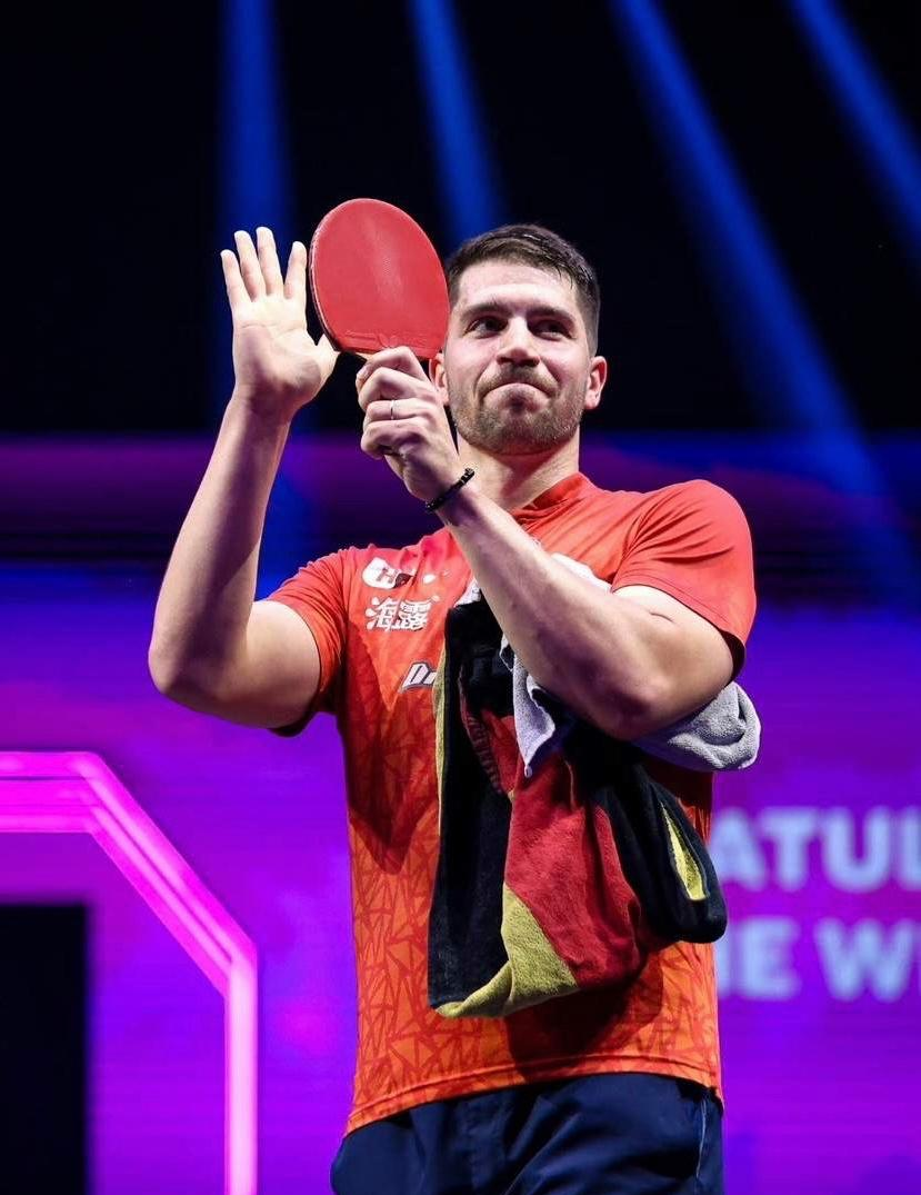 包含费德勒连续十五场比赛得分超过大胜法兰克福今晚强势反弹之后，冲刺阶段罗马内部沟通的词条